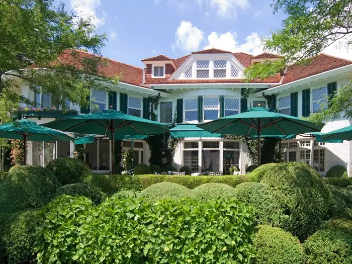 Southampton’s Luxury Mansion, The Linden Estate Is Out In The Market For $69.95 Million