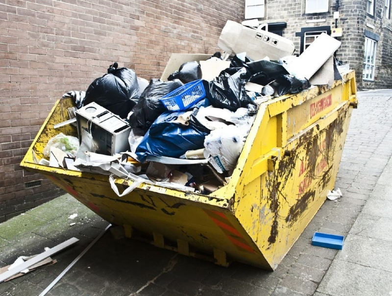 Reasons You Should Consider Using a Skip Hire in Farnham